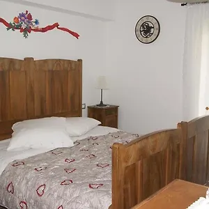 Bed & Breakfast La Tana Del Ghiro Locazione Turistica, Sedico